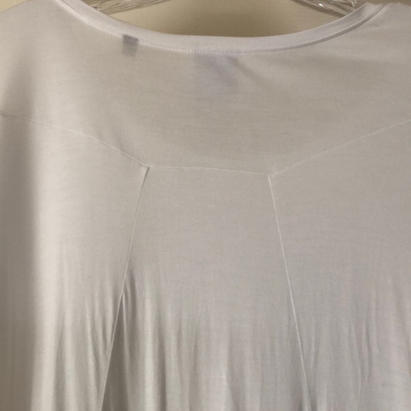 CAbi Swing Top (Tee, Tunic) - Picture 5 of 5